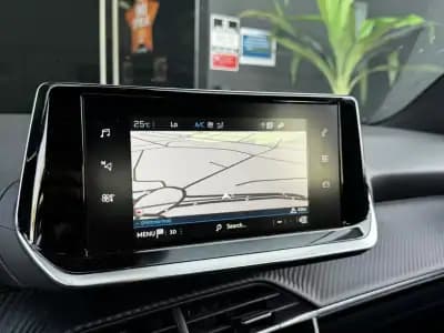 Sell Peugeot 2008 2023 - 17990 EUR, 106542 km - AUTO.MOTO.pt