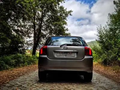 Sell Toyota Corolla 2002 - 11900 EUR, 196000 km - AUTO.MOTO.pt