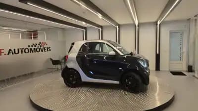 Vendo Smart Fortwo Cabrio 2014 - 8900 EUR, 145888 km - AUTO.MOTO.pt