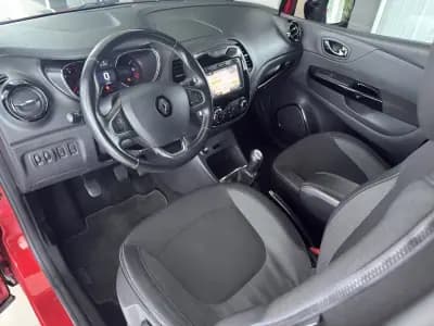 Vendo Renault Captur 2016 - 12250 EUR, 136506 km - AUTO.MOTO.pt
