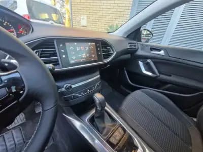 Sell Peugeot 308 SW 2019 - 12990 EUR, 133000 km - AUTO.MOTO.pt