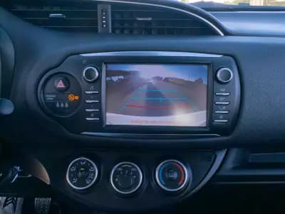 Vendo Toyota Yaris 2018 - 11990 EUR, 105000 km - AUTO.MOTO.pt