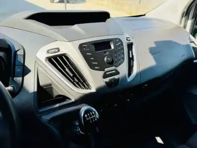 Vendo Ford Transit Custom 2016 - 24500 EUR, 217344 km - AUTO.MOTO.pt