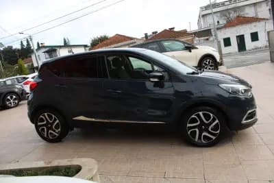 Sell Renault Captur 2015 - 12990 EUR, 130000 km - AUTO.MOTO.pt