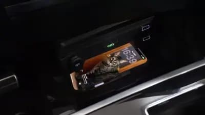 Vendo Opel Astra 2024 - 24450 EUR, 13500 km - AUTO.MOTO.pt