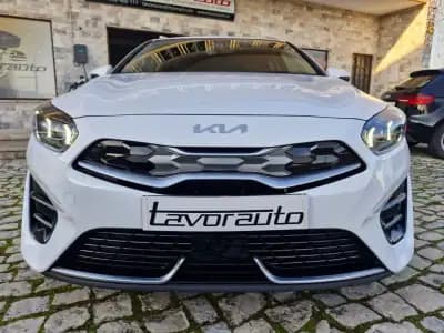 Vendo Kia Ceed SW 2023 - 23500 EUR, 82000 km - AUTO.MOTO.pt