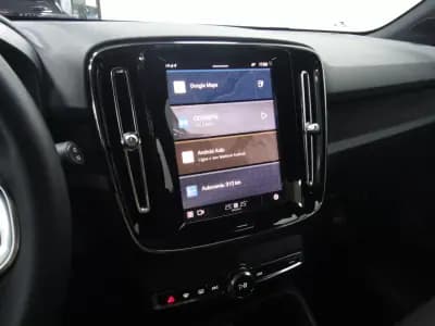 Vendo Volvo XC 40 2022 - 26990 EUR, 111000 km - AUTO.MOTO.pt