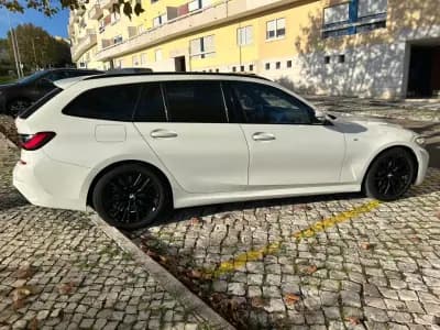 Vendo BMW 330 2019 - 30000 EUR, 210000 km - AUTO.MOTO.pt