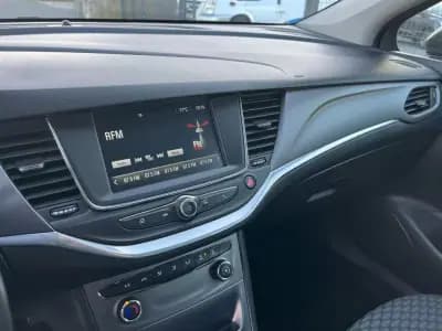 Sell Opel Astra 2016 - 13990 EUR, 190000 km - AUTO.MOTO.pt