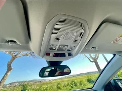 Vendo Peugeot 3008 2019 - 19480 EUR, 71800 km - AUTO.MOTO.pt