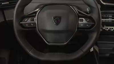 Sell Peugeot 208 2024 - 16450 EUR, 17000 km - AUTO.MOTO.pt