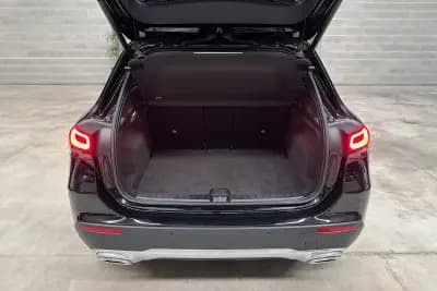 Vendo Mercedes-Benz GLA 250 2022 - 34950 EUR, 58115 km - AUTO.MOTO.pt