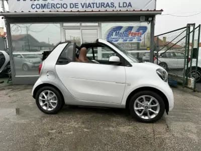 Vendo Smart Fortwo Cabrio 2016 - 12780 EUR, 113000 km - AUTO.MOTO.pt