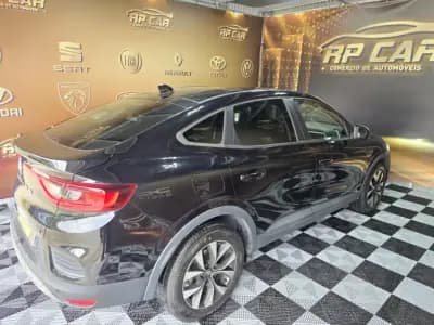 Vendo Renault Arkana 2023 - 26500 EUR, 90000 km - AUTO.MOTO.pt