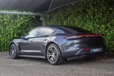 Sell Porsche Taycan 2021 - 59900 EUR, 61158 km - AUTO.MOTO.pt