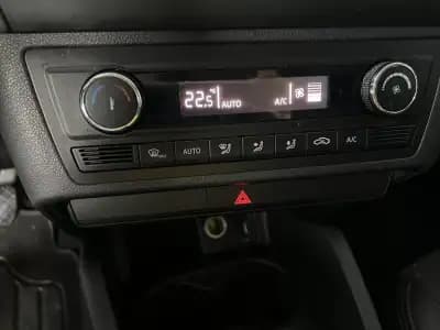 Sell SEAT Ibiza 2016 - 10900 EUR, 186942 km - AUTO.MOTO.pt