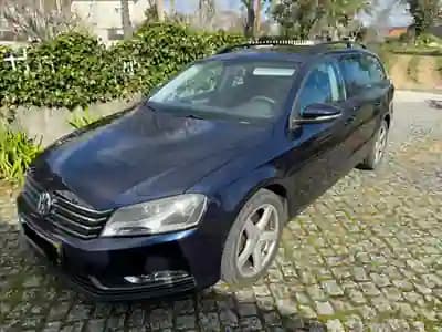 Vendo Volkswagen Passat Variant 2011 - 6890 EUR, 292700 km - AUTO.MOTO.pt
