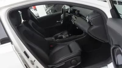 Vendo Mercedes-Benz A 250e Limousine 2021 - 25900 EUR, 102000 km - AUTO.MOTO.pt