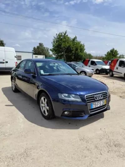 Vendo Audi A4 2008 - 7980 EUR, 347650 km - AUTO.MOTO.pt