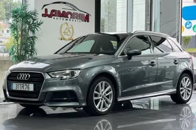 Vendo Audi A3 Sportback 2017 - 18999 EUR, 165021 km - AUTO.MOTO.pt