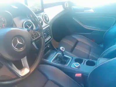 Vendo Mercedes-Benz CLA 200 2016 - 21800 EUR, 150000 km - AUTO.MOTO.pt