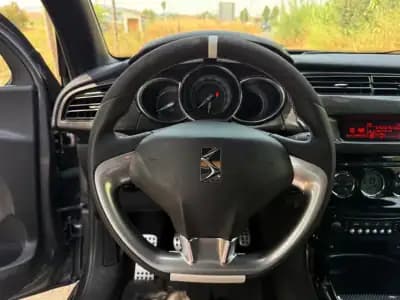 Sell Citroën DS3 2013 - 9995 EUR, 137790 km - AUTO.MOTO.pt