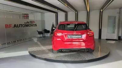 Vendo Mercedes-Benz A 160 2015 - 15900 EUR, 208637 km - AUTO.MOTO.pt