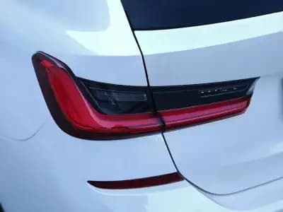 Sell BMW 330 2021 - 31900 EUR, 156735 km - AUTO.MOTO.pt