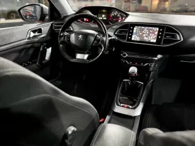 Sell Peugeot 308 2013 - 12990 EUR, 158740 km - AUTO.MOTO.pt