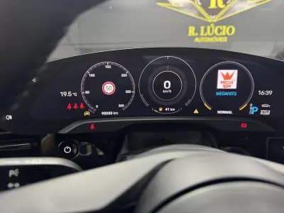 Sell Porsche Taycan 2021 - 63000 EUR, 95033 km - AUTO.MOTO.pt