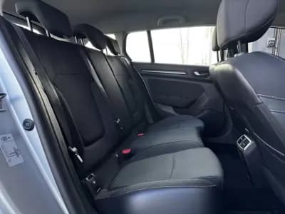 Vendo Renault Mégane Sport Tourer 2022 - 16990 EUR, 132900 km - AUTO.MOTO.pt