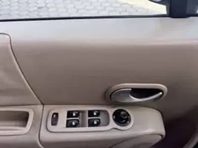 Sell Renault Modus 2008 - 5990 EUR, 200200 km - AUTO.MOTO.pt