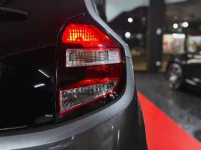 Vendo Renault Twingo 2019 - 12490 EUR, 58595 km - AUTO.MOTO.pt