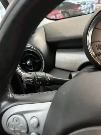 Vendo MINI Cooper 2008 - 8990 EUR, 244050 km - AUTO.MOTO.pt