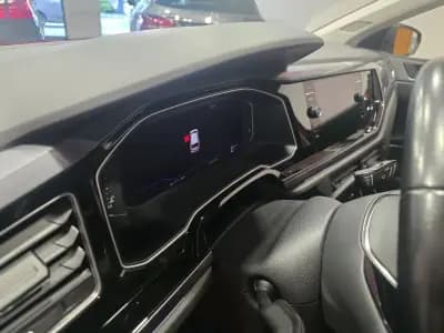 Vendo Volkswagen Polo 2018 - 16480 EUR, 138507 km - AUTO.MOTO.pt