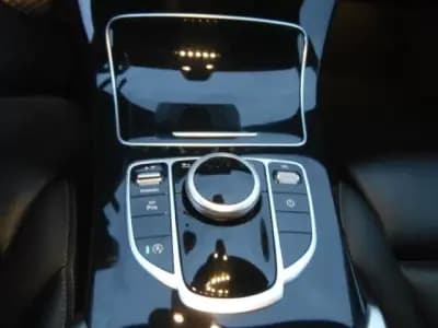 Vendo Mercedes-Benz C 180 2017 - 24900 EUR, 141265 km - AUTO.MOTO.pt