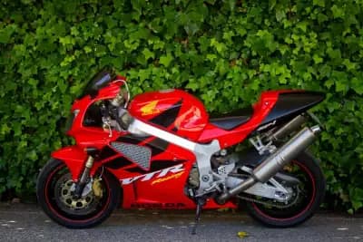 Vendo mota Honda VTR 2002 - 9900 EUR, 65000 km - AUTO.MOTO.pt