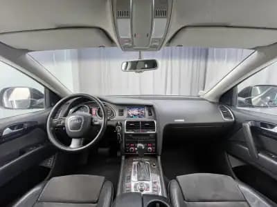 Vendo Audi Q7 2007 - 12250 EUR, 284000 km - AUTO.MOTO.pt