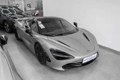 Vendo McLaren 720 2019 - 275000 EUR, 17500 km - AUTO.MOTO.pt