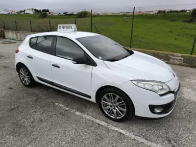 Vendo Renault Mégane 2013 - 4950 EUR, 317737 km - AUTO.MOTO.pt