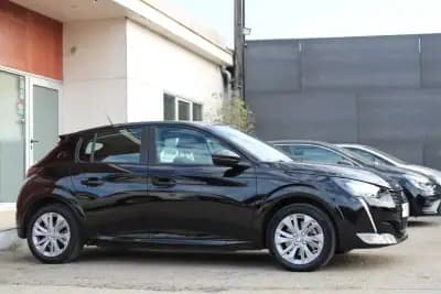 Sell Peugeot e-208 2020 - 13990 EUR, 144000 km - AUTO.MOTO.pt