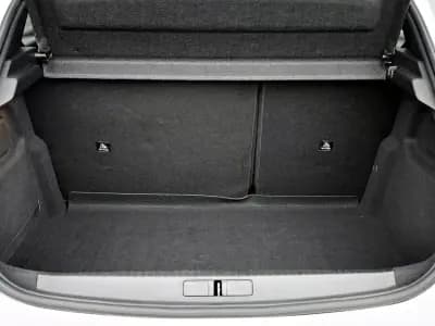 Sell Peugeot e-208 2020 - 17900 EUR, 72078 km - AUTO.MOTO.pt