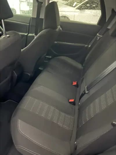 Sell Peugeot 308 2017 - 9900 EUR, 134755 km - AUTO.MOTO.pt