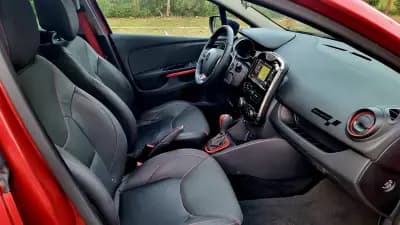 Sell Renault Clio 2014 - 17700 EUR, 146000 km - AUTO.MOTO.pt