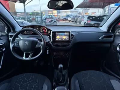 Vendo Peugeot 2008 2019 - 13250 EUR, 90000 km - AUTO.MOTO.pt