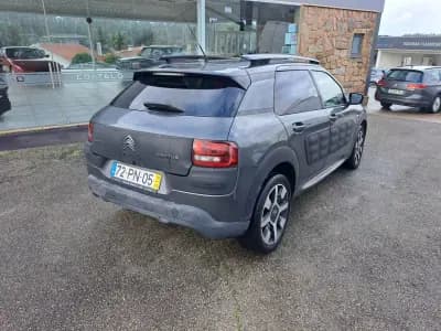 Vendo Citroën C4 Cactus 2015 - 7950 EUR, 177721 km - AUTO.MOTO.pt