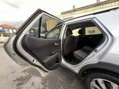 Vendo Kia Stonic 2022 - 13750 EUR, 81000 km - AUTO.MOTO.pt