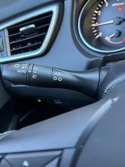 Vendo Nissan Qashqai 2020 - 20900 EUR, 73588 km - AUTO.MOTO.pt