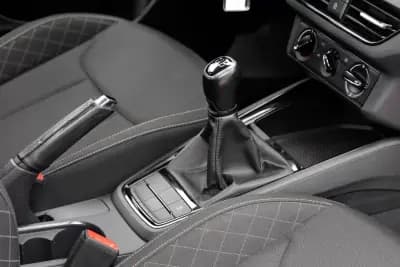 Vendo Skoda Kamiq 2023 - 17900 EUR, 77340 km - AUTO.MOTO.pt