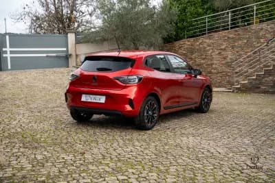 Vendo Renault Clio 2025 - 17900 EUR, 6300 km - AUTO.MOTO.pt